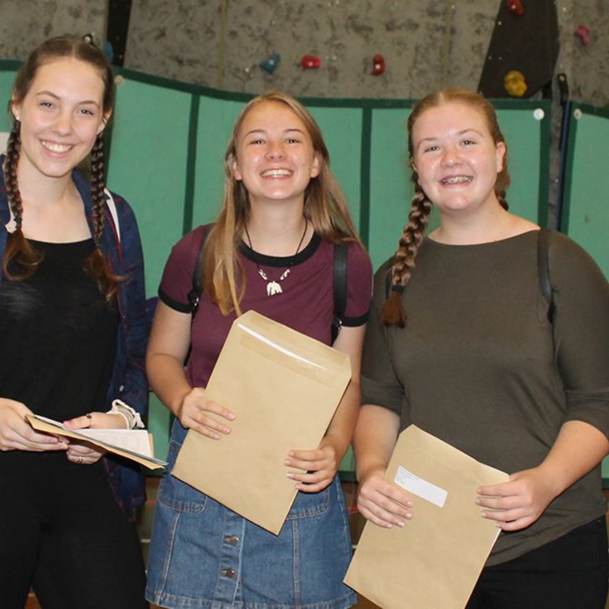 Greenshaw High School - Students celebrate fantastic GCSE results